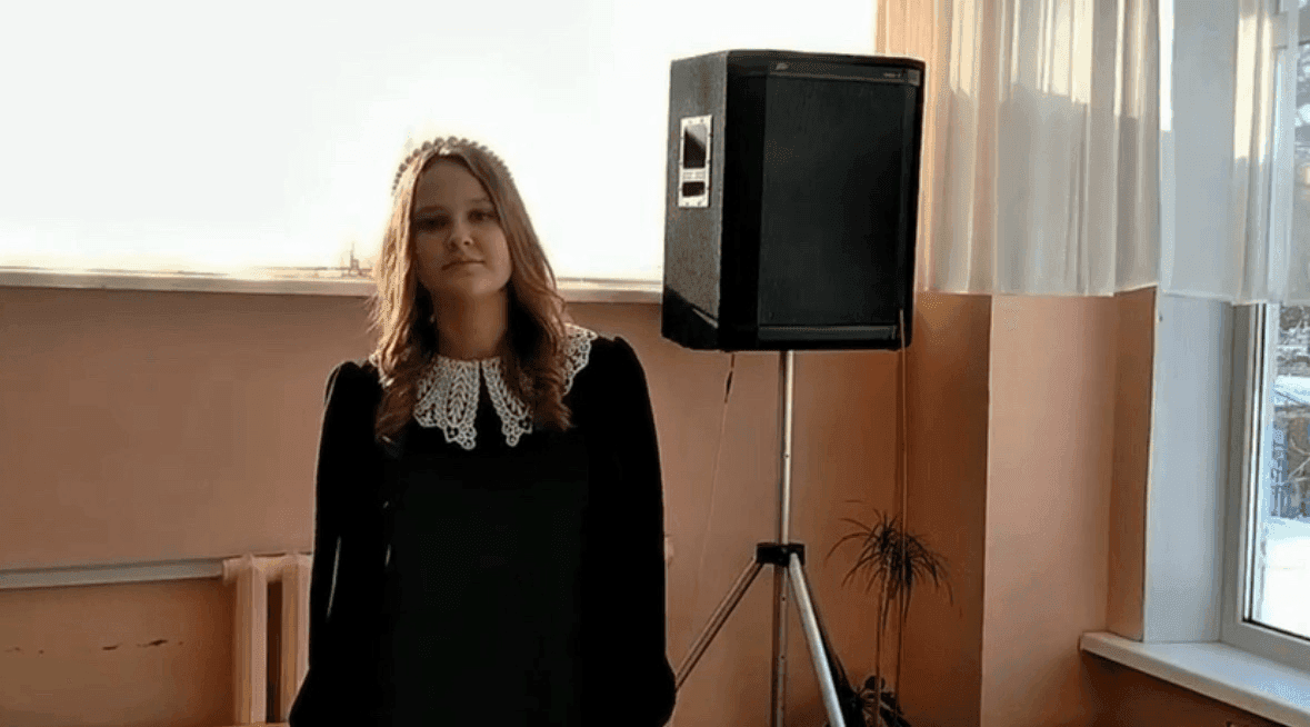 Новый рабочий день нужно начинать с хороших песен! 